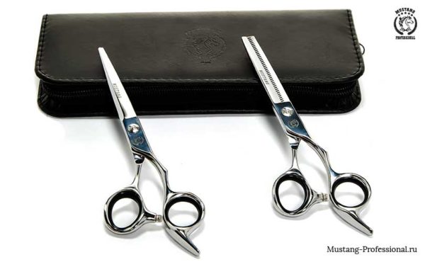 Чем парикмахерские ножницы отличаются от обычных?